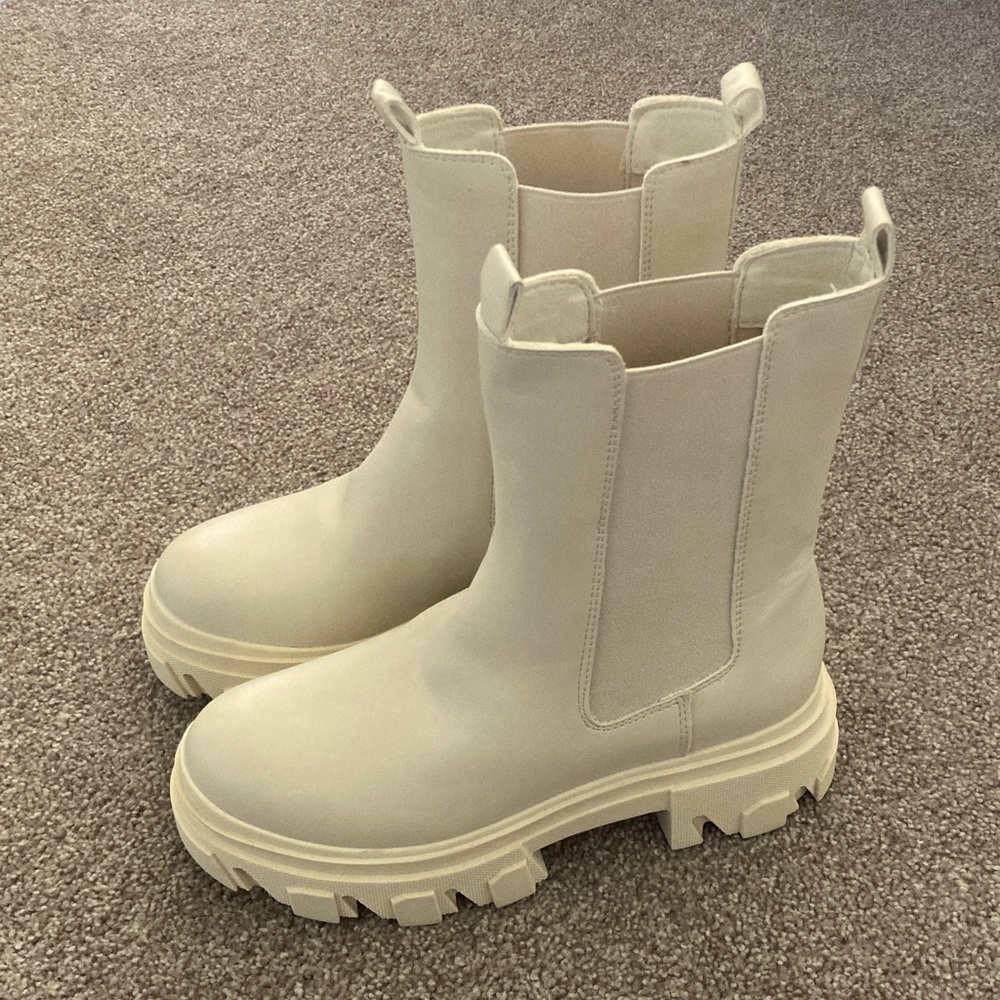 Dream Pairs Cream Combat Boots